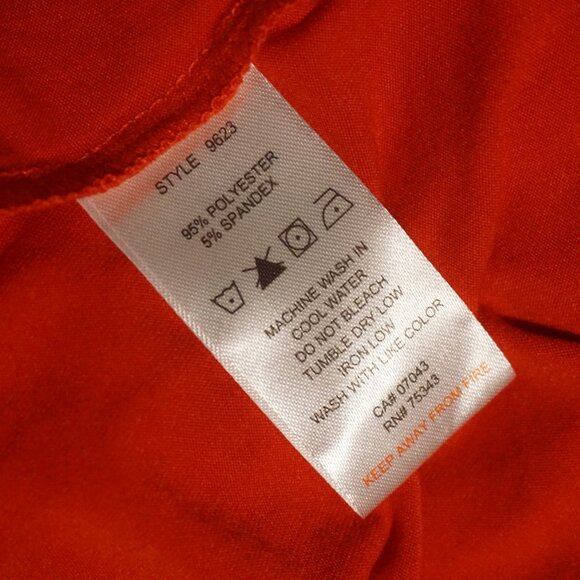 Santa’s Treasures Red Long Sleeve Tee Black and White Gnomes Women’s Medium - Picture 9 of 9